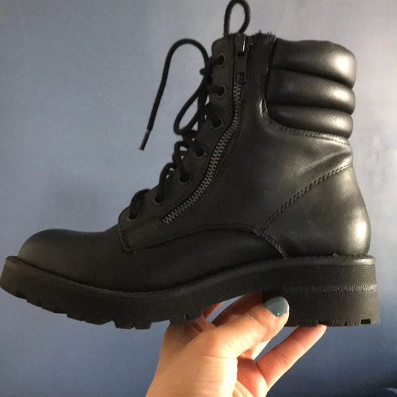 mia morrigan combat boot